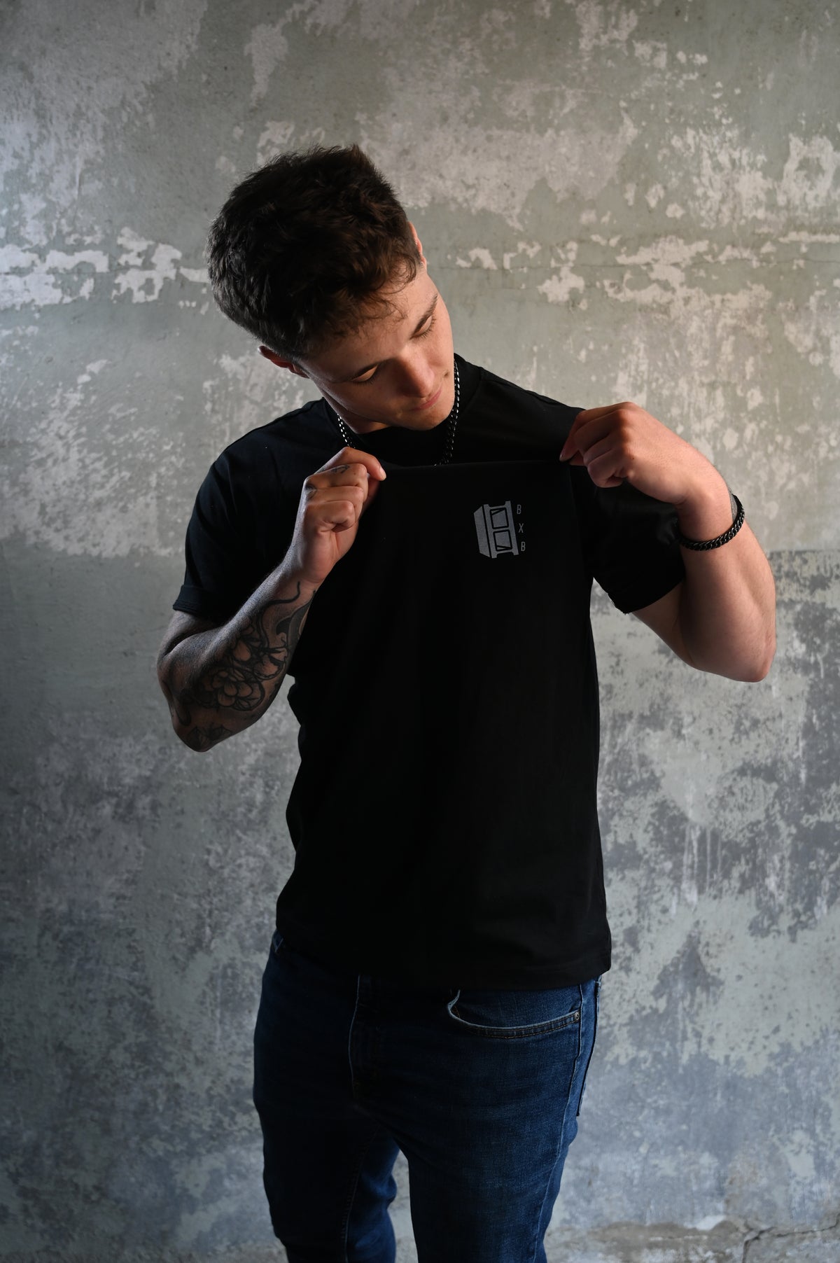 Brickthrower Heavyweight Tee